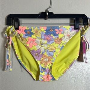 NEW Ninety Nine‎ Degrees Colorful Floral Bikini Bottoms
